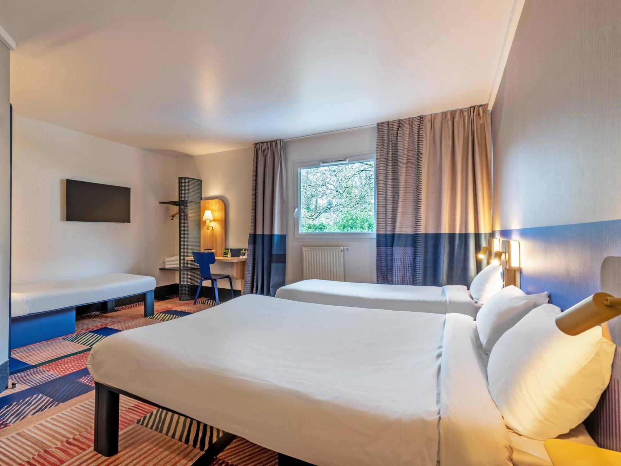 Port Du Moulin Blanc Hotel