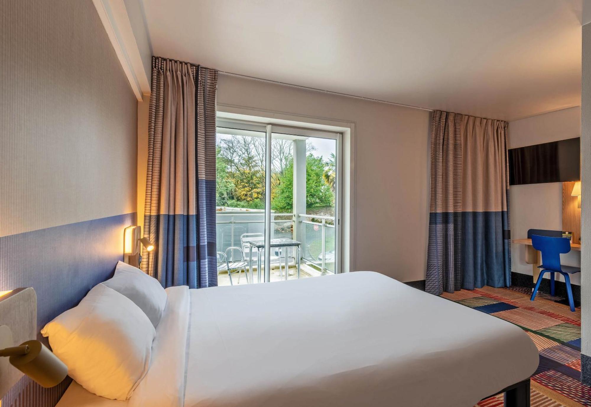 Port Du Moulin Blanc Hotel 3*